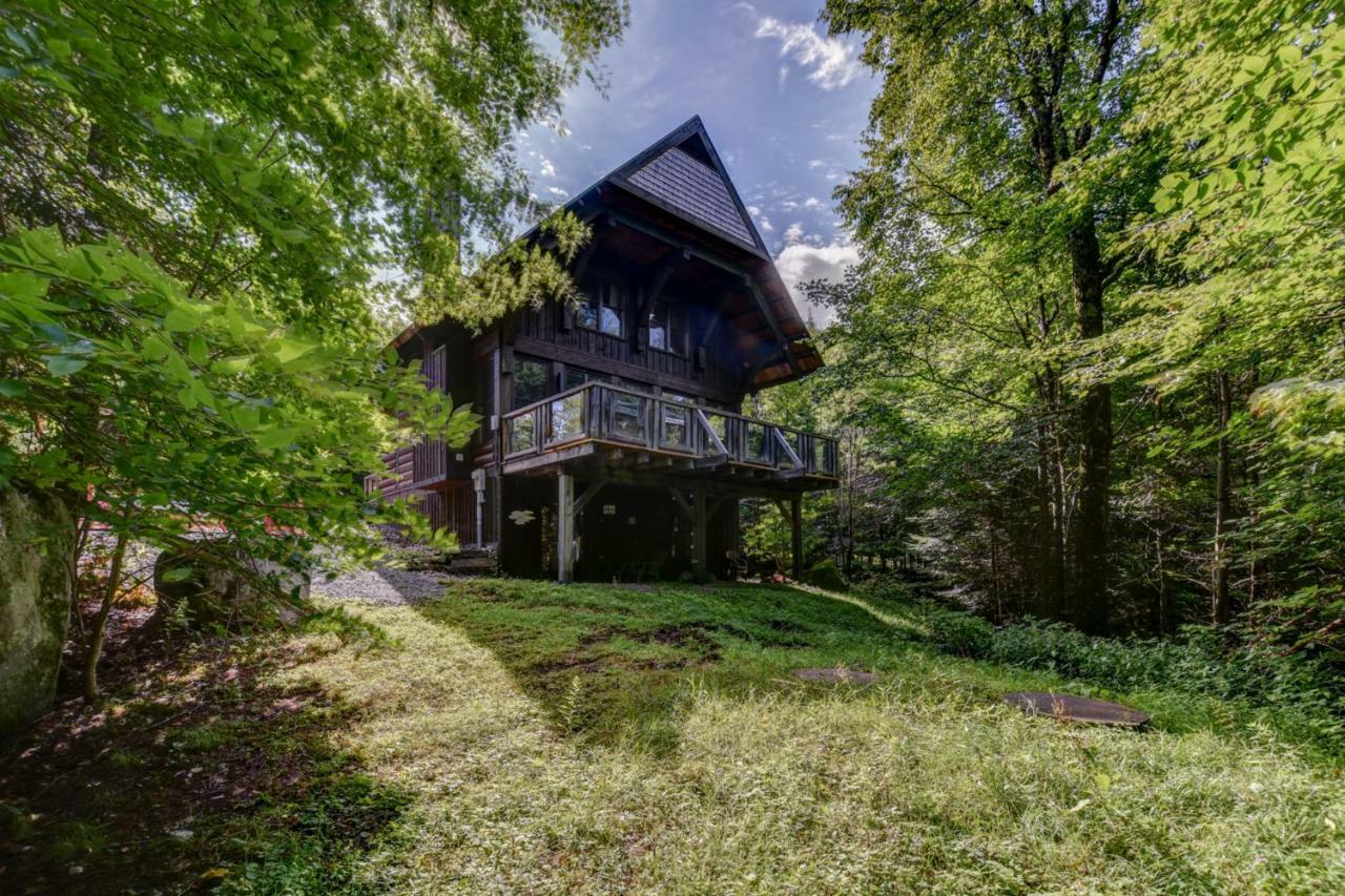 Chic Log Chalet With Hot Tub - Mont-Tremblant North Side By Reserver.Ca Lac-Superieur Exterior foto
