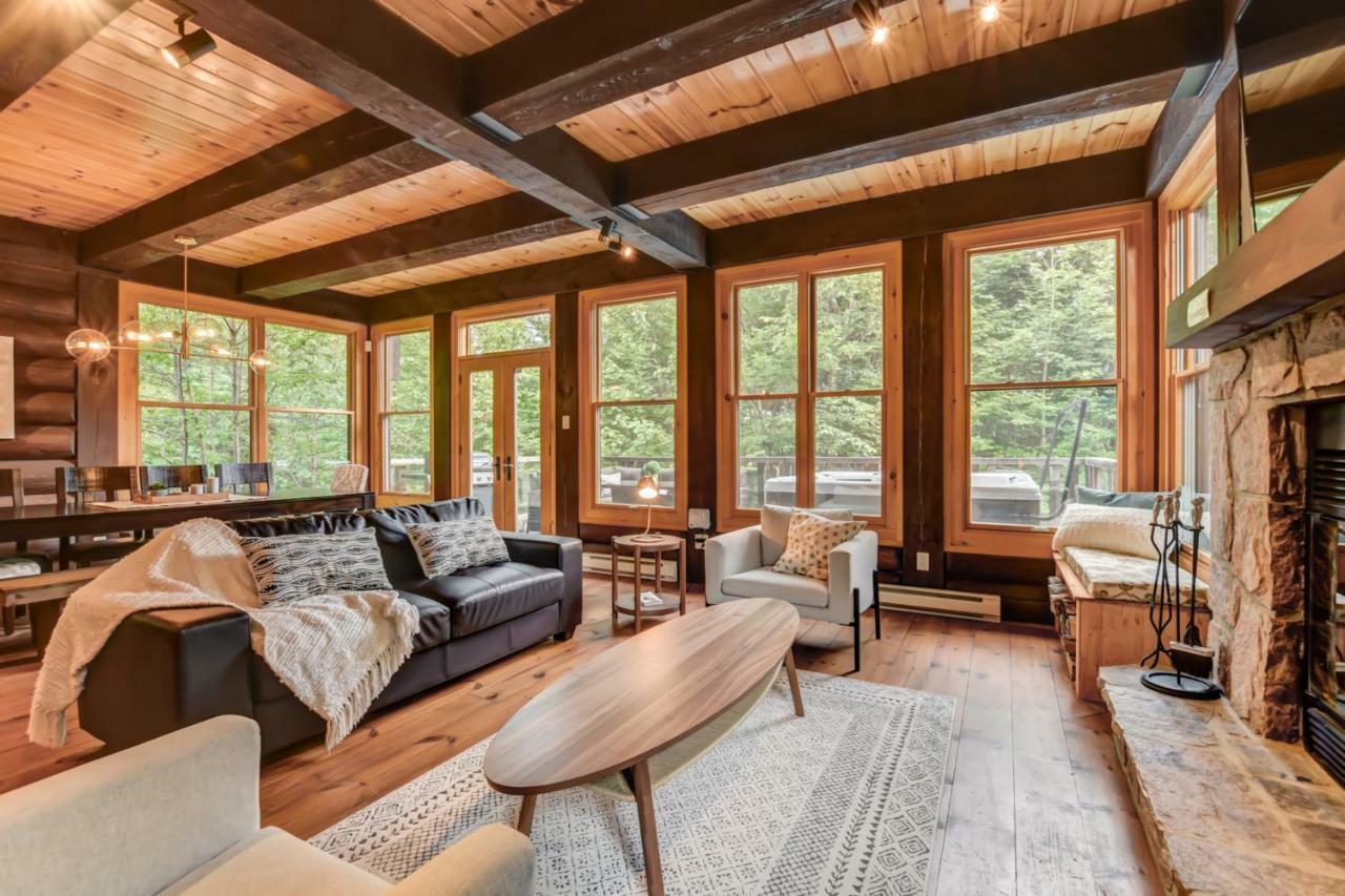 Chic Log Chalet With Hot Tub - Mont-Tremblant North Side By Reserver.Ca Lac-Superieur Exterior foto