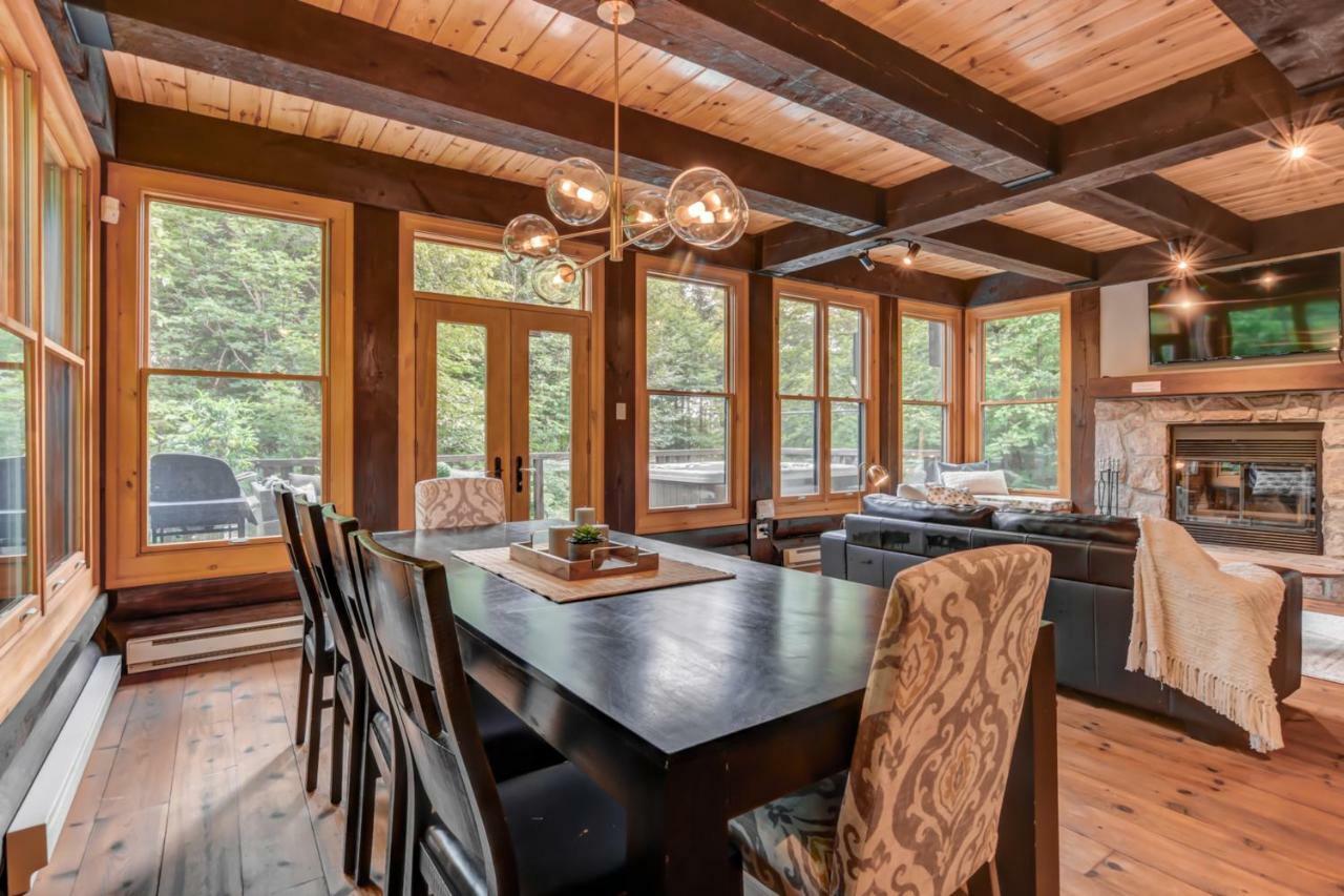 Chic Log Chalet With Hot Tub - Mont-Tremblant North Side By Reserver.Ca Lac-Superieur Exterior foto